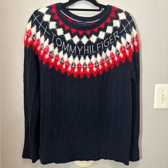 Tommy Hilfiger Women's Sweater in Navy with Red and White Pattern - Picture 5 of 8